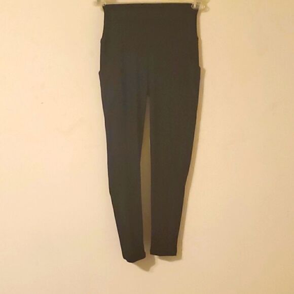 Zenana Outfitters Pants - Zanana Outfitters Pocket Black Leggings Women's Size Small